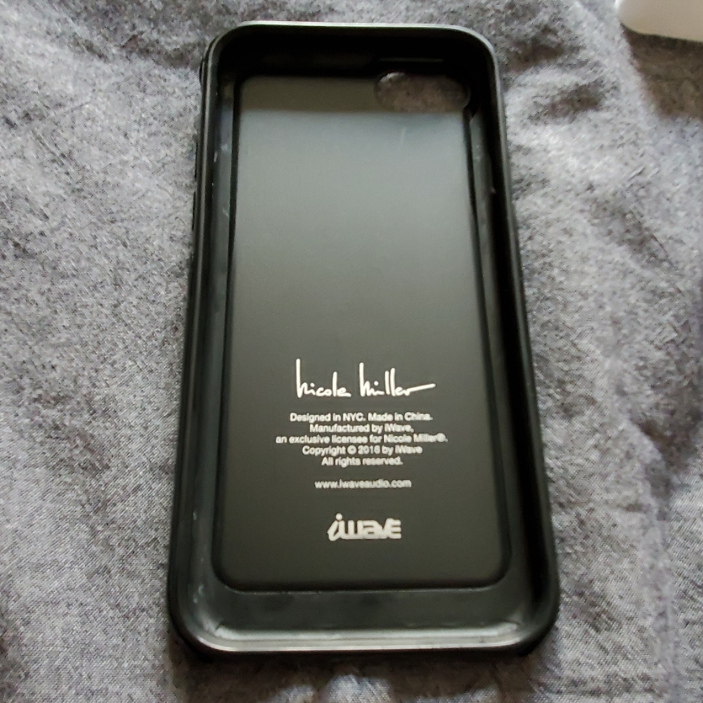 Phone case - Picture 3 of 6